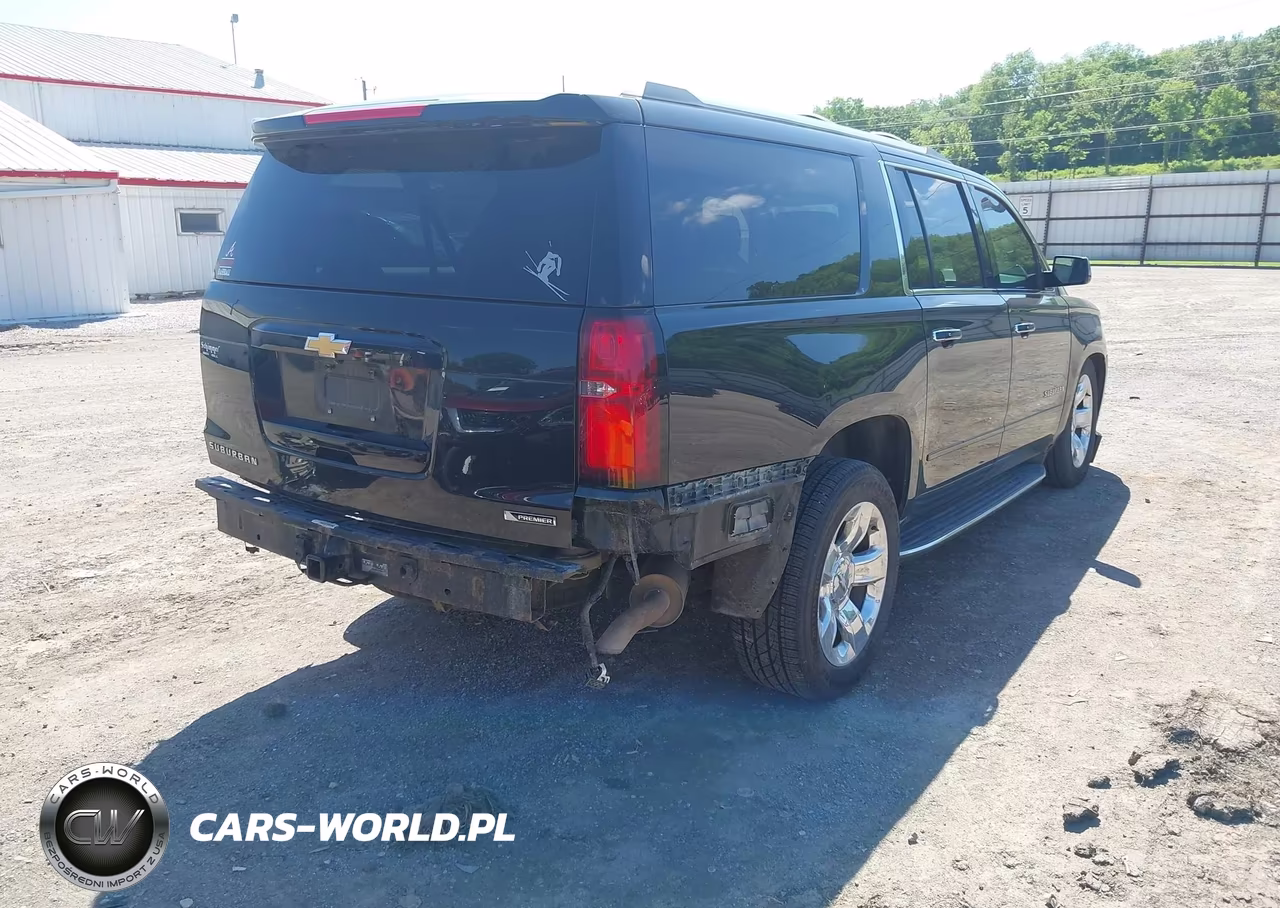 2018 Chevrolet Suburban Premier VIN:1GNSKJKC6JR143118 - 4