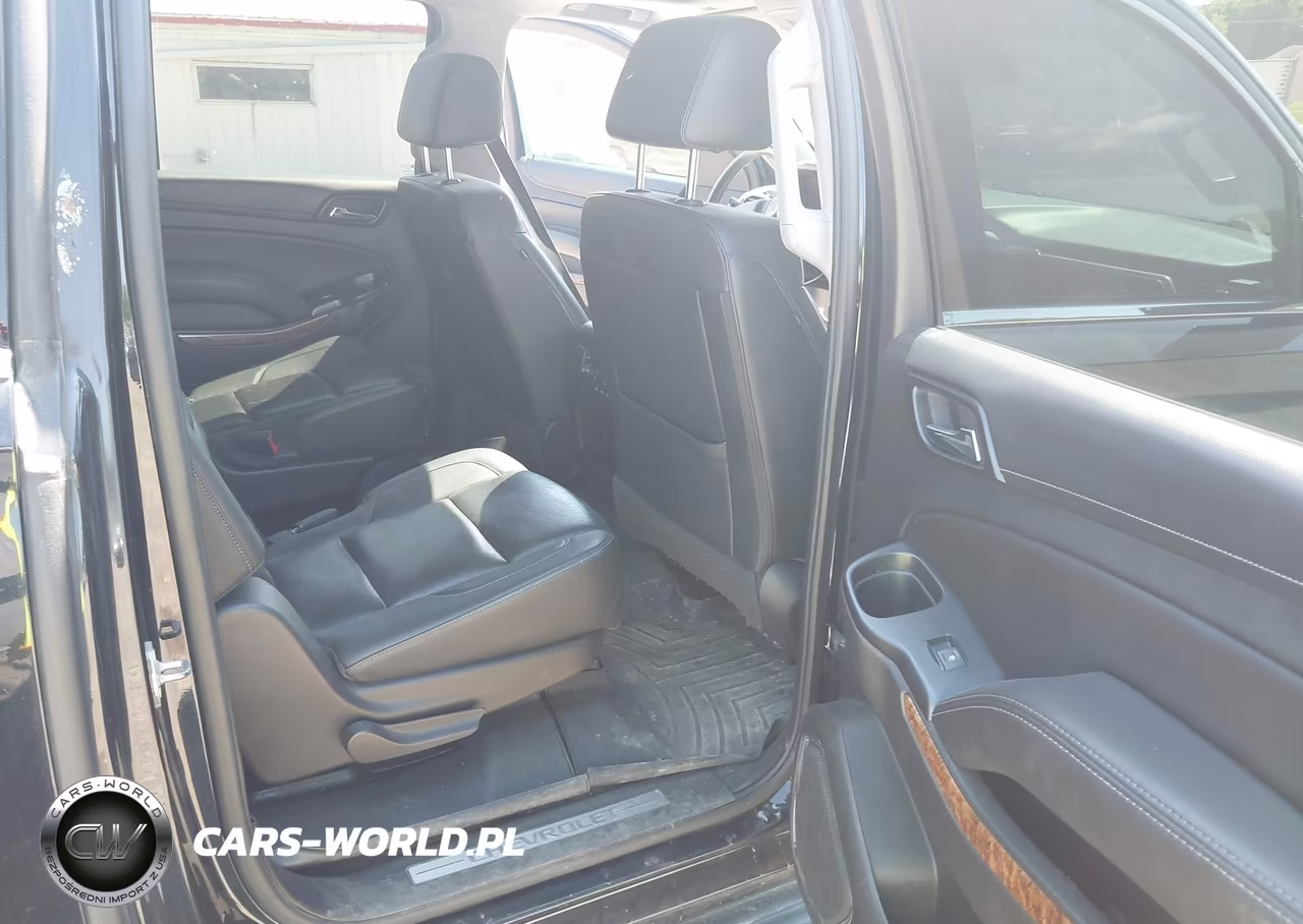2018 Chevrolet Suburban Premier VIN:1GNSKJKC6JR143118 - 8