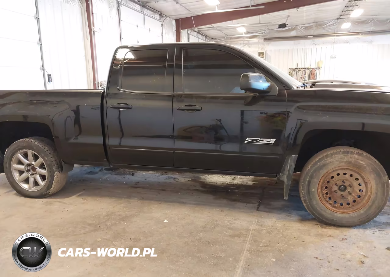 2018 Chevrolet Silverado 1500 2Lt VIN:1GCVKREC6JZ205732 - 13