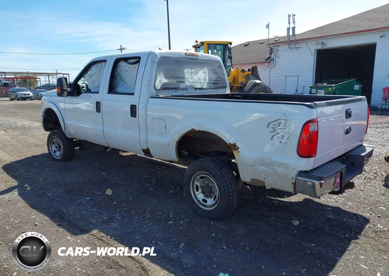 2013 Ford F-250 Xlt VIN:1FT7W2B63DEA25204 - 3