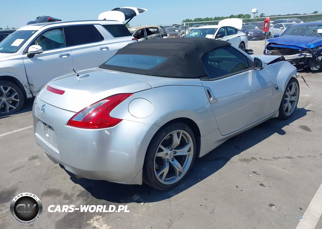 2010 Nissan 370Z Touring VIN:JN1AZ4FHXAM301838 - 4