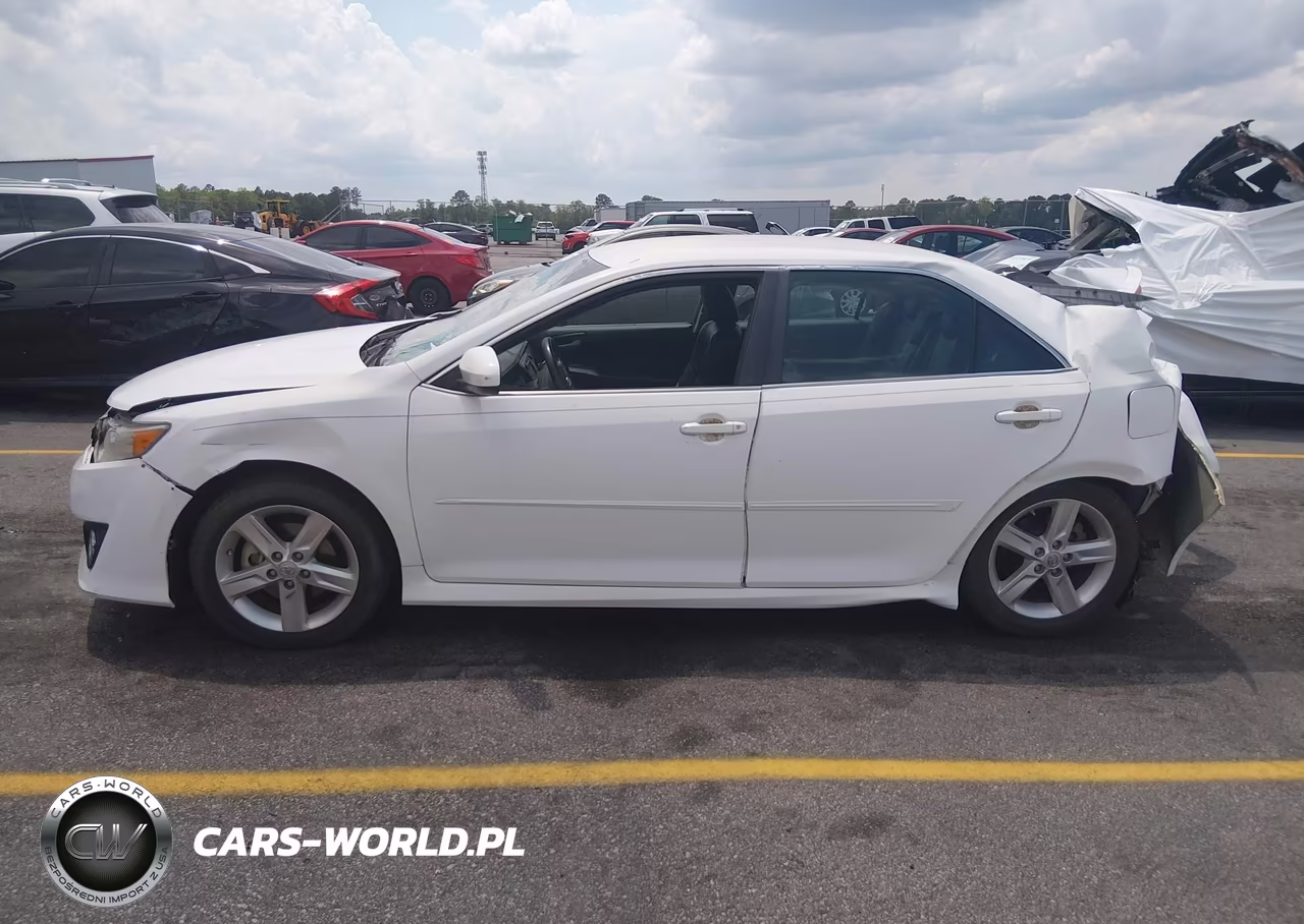 2013 Toyota Camry Se VIN:4T1BF1FK7DU719679 - 14