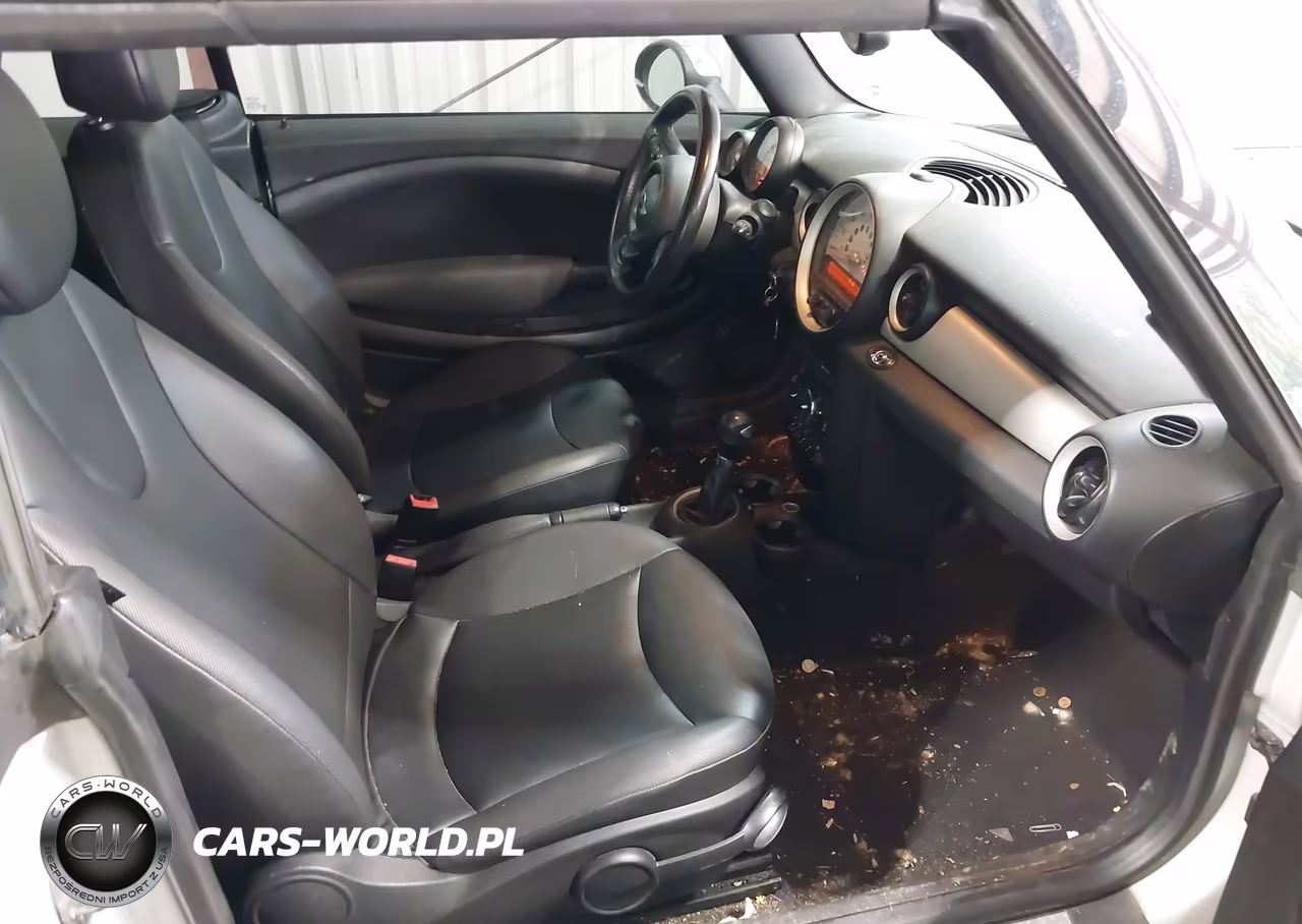 2011 Mini Cooper VIN:WMWZN3C50BT132918 - 5