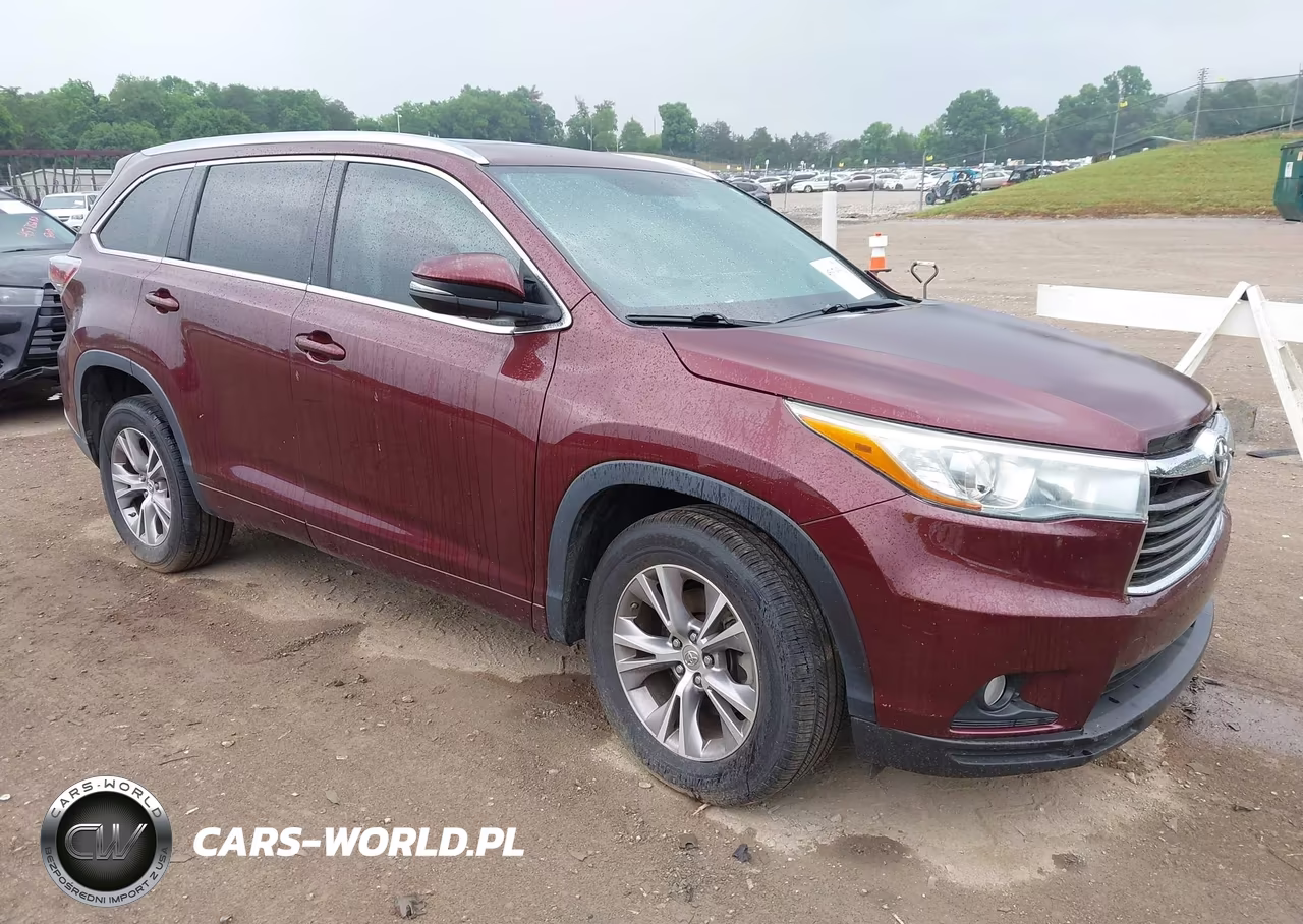 2015 Toyota Highlander Xle V6 – zdjęcie 1 z 16