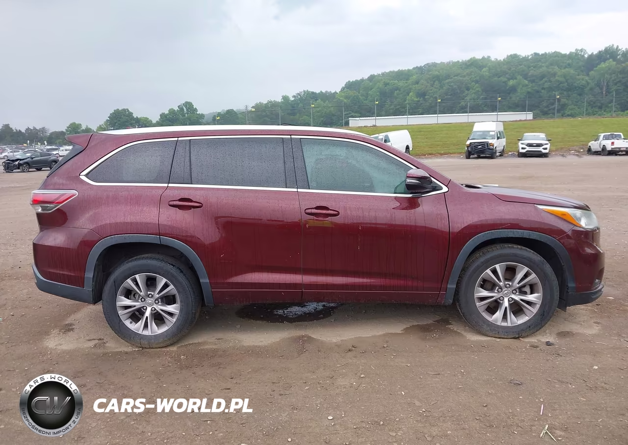 2015 Toyota Highlander Xle V6 VIN:5TDKKRFH8FS078682 - 13