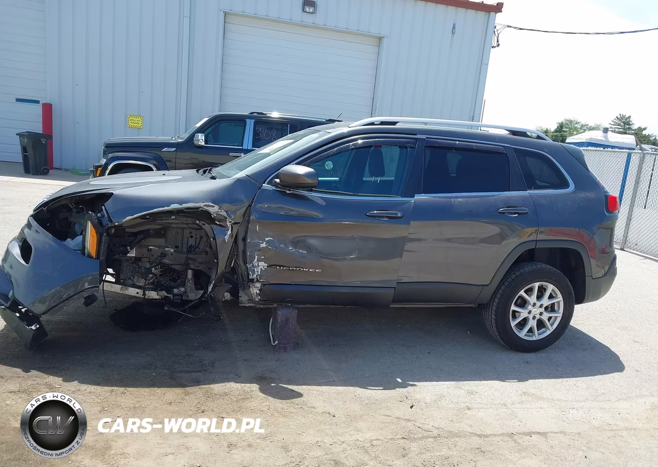 2017 Jeep Cherokee Latitude Fwd VIN:1C4PJLCB4HW534945 - 14