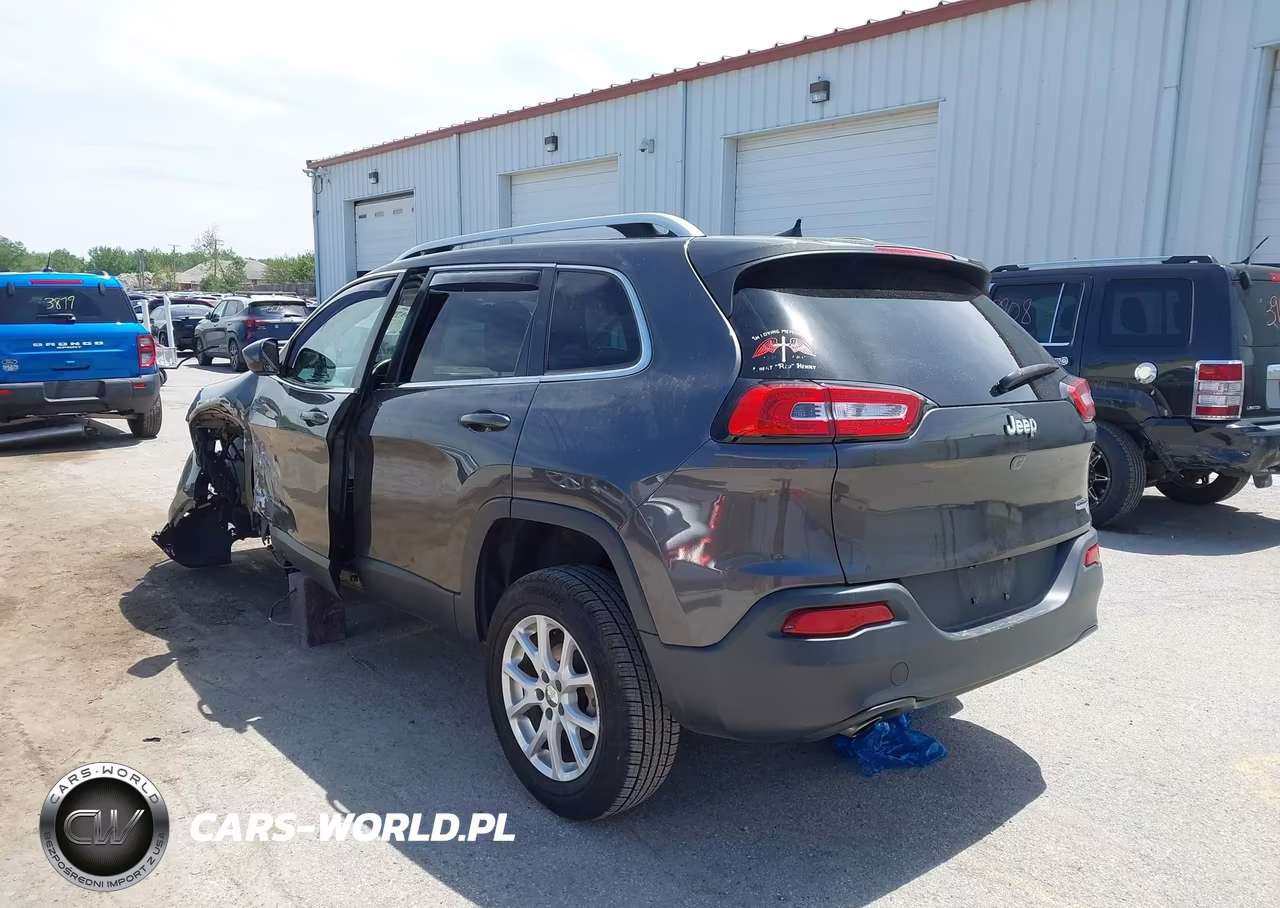 2017 Jeep Cherokee Latitude Fwd VIN:1C4PJLCB4HW534945 - 3