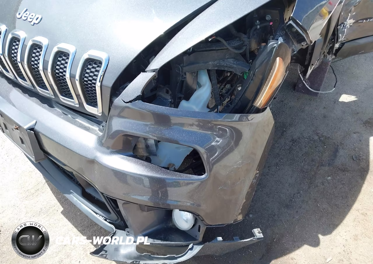2017 Jeep Cherokee Latitude Fwd VIN:1C4PJLCB4HW534945 - 6