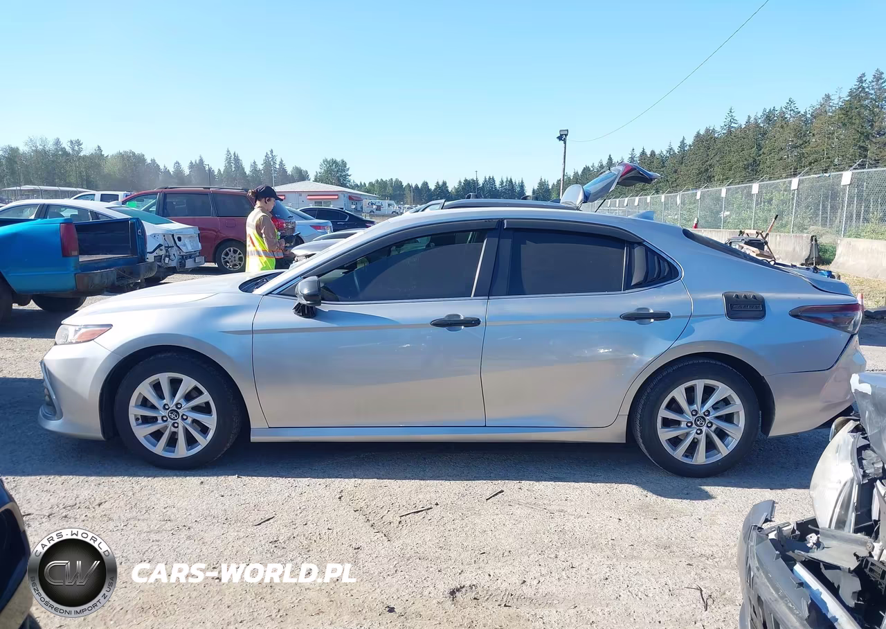 2021 Toyota Camry Le VIN:4T1C11AK8MU603353 - 15