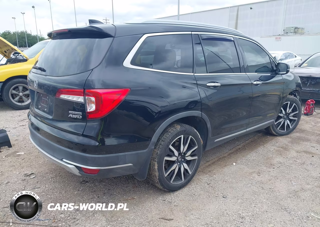 2019 Honda Pilot Touring VIN:5FNYF6H92KB038986 - 4
