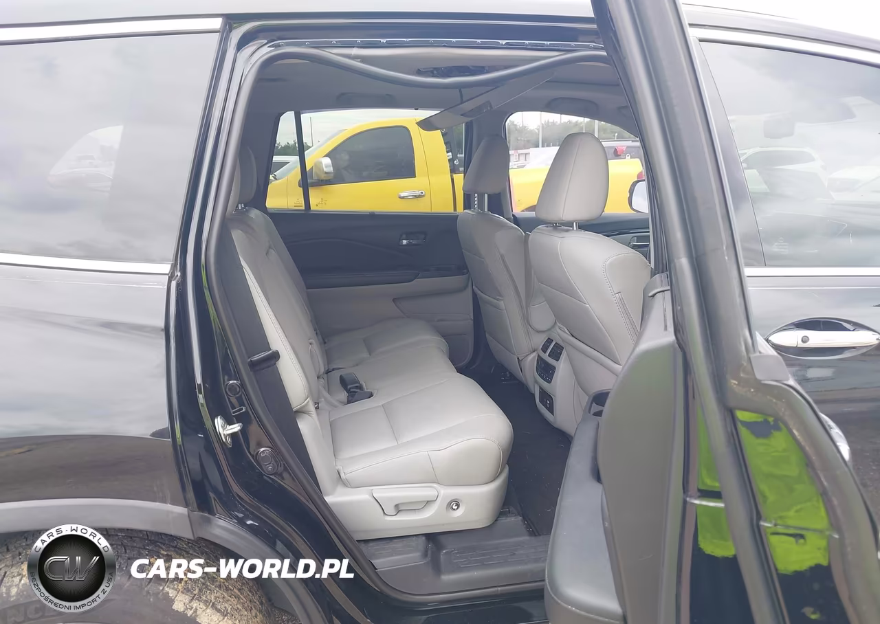 2019 Honda Pilot Touring VIN:5FNYF6H92KB038986 - 8
