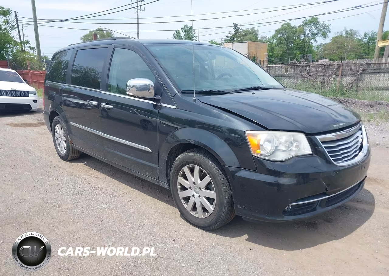 2012 Chrysler Town & Country Touring-L – zdjęcie 1 z 11