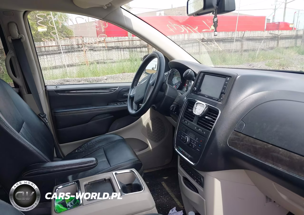 2012 Chrysler Town & Country Touring-L VIN:2C4RC1CG5CR266654 - 5