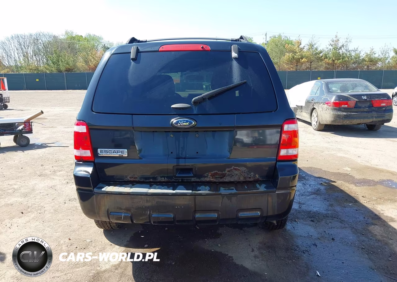 2011 Ford Escape Xlt VIN:1FMCU0D76BKC30962 - 16