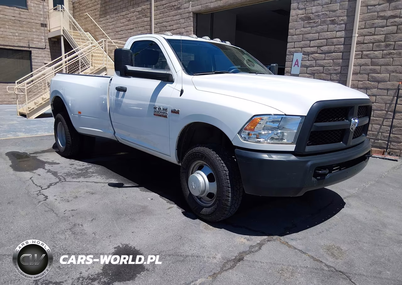 2018 Ram 3500 Tradesman 4X4 8' Box