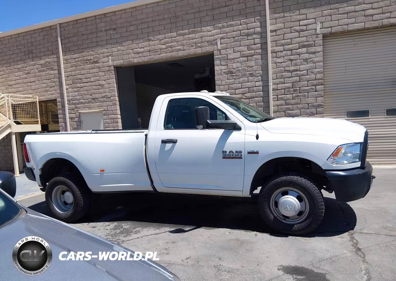 2018 Ram 3500 Tradesman 4X4 8' Box VIN:3C63RRAJ7JG318555 - 16