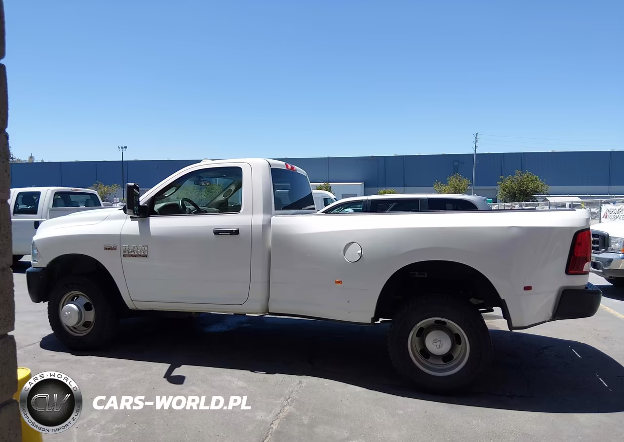 2018 Ram 3500 Tradesman 4X4 8' Box VIN:3C63RRAJ7JG318555 - 17