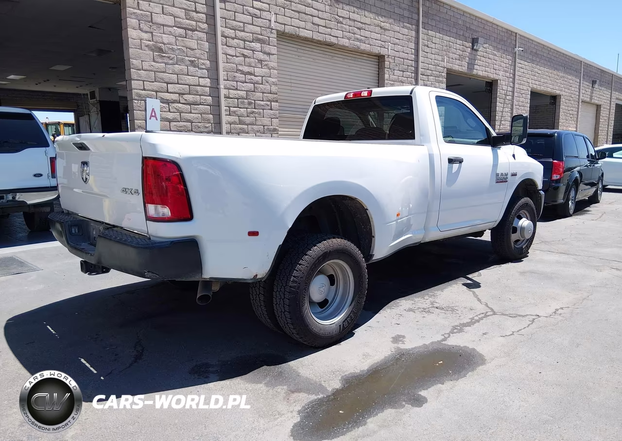 2018 Ram 3500 Tradesman 4X4 8' Box VIN:3C63RRAJ7JG318555 - 4