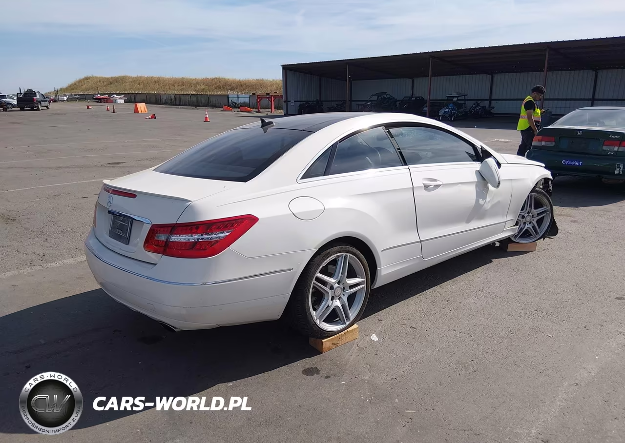 2011 Mercedes-Benz E 350 VIN:WDDKJ5GB3BF084489 - 4