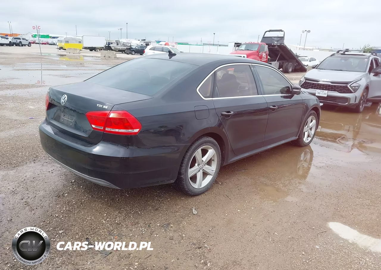 2013 Volkswagen Passat 2.0L Tdi Se VIN:1VWBN7A39DC119338 - 4