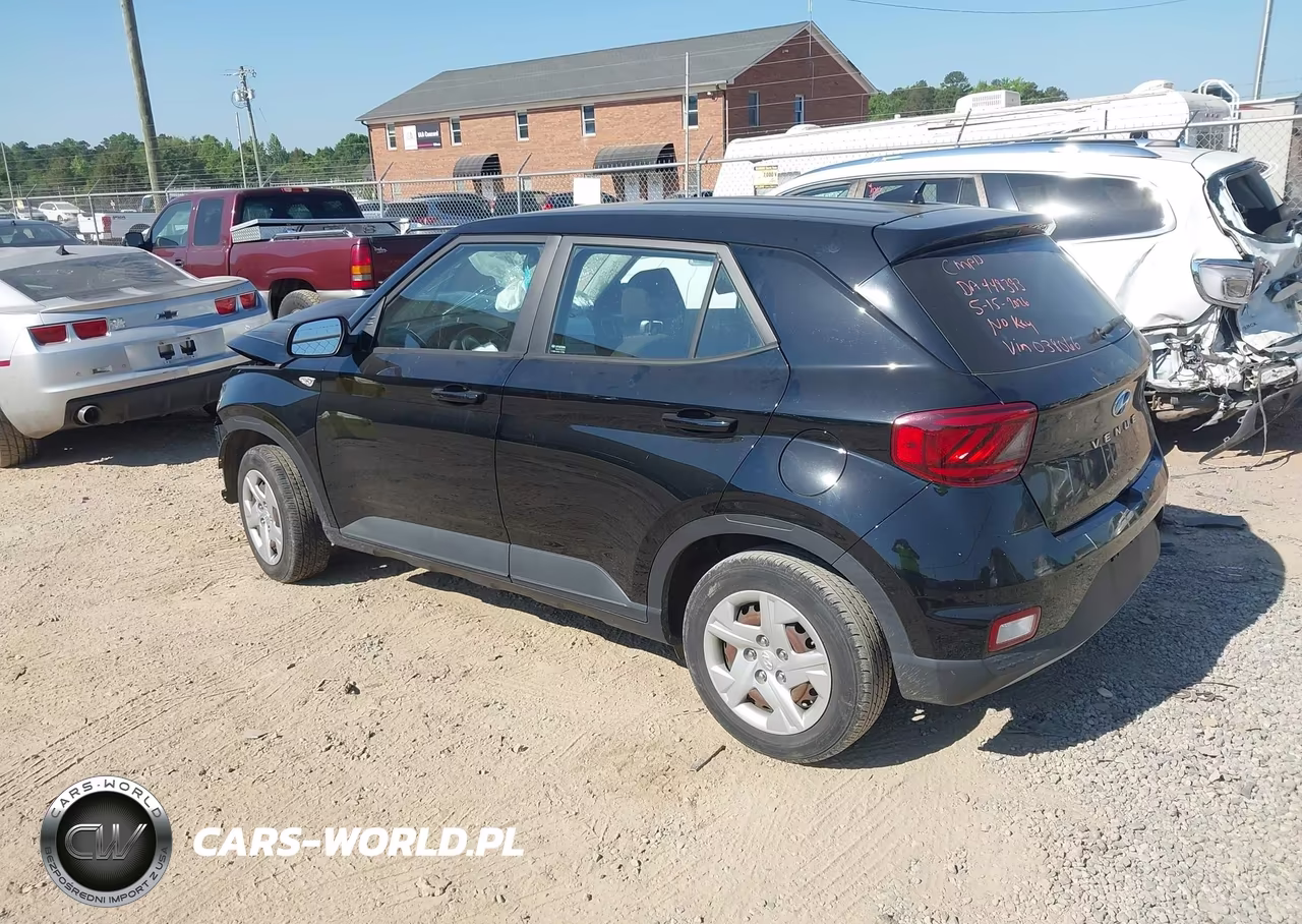 2020 Hyundai Venue Se VIN:KMHRB8A37LU038066 - 3