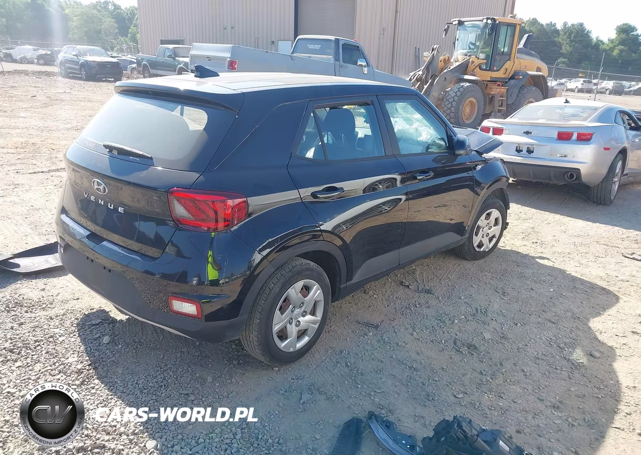 2020 Hyundai Venue Se VIN:KMHRB8A37LU038066 - 4