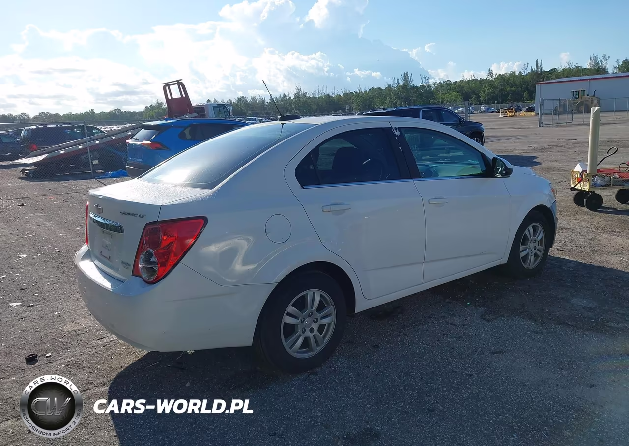 2016 Chevrolet Sonic Lt Auto VIN:1G1JC5SH0G4118394 - 4