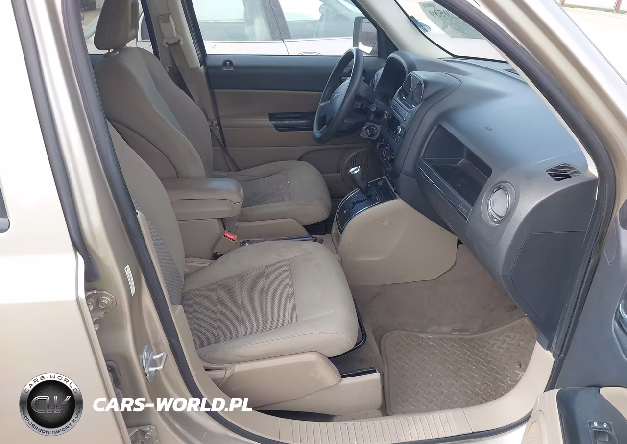 2009 Jeep Patriot Sport VIN:1J4FF28B89D176949 - 5