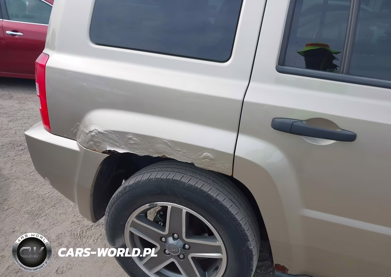 2009 Jeep Patriot Sport VIN:1J4FF28B89D176949 - 6