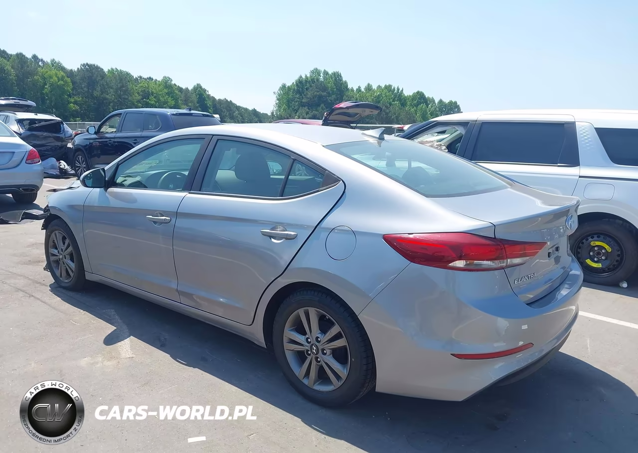 2017 Hyundai Elantra Se VIN:5NPD84LF8HH040858 - 3
