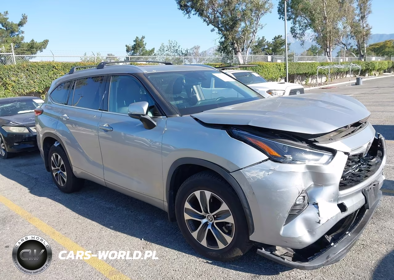 2022 Toyota Highlander Xle – zdjęcie 1 z 18