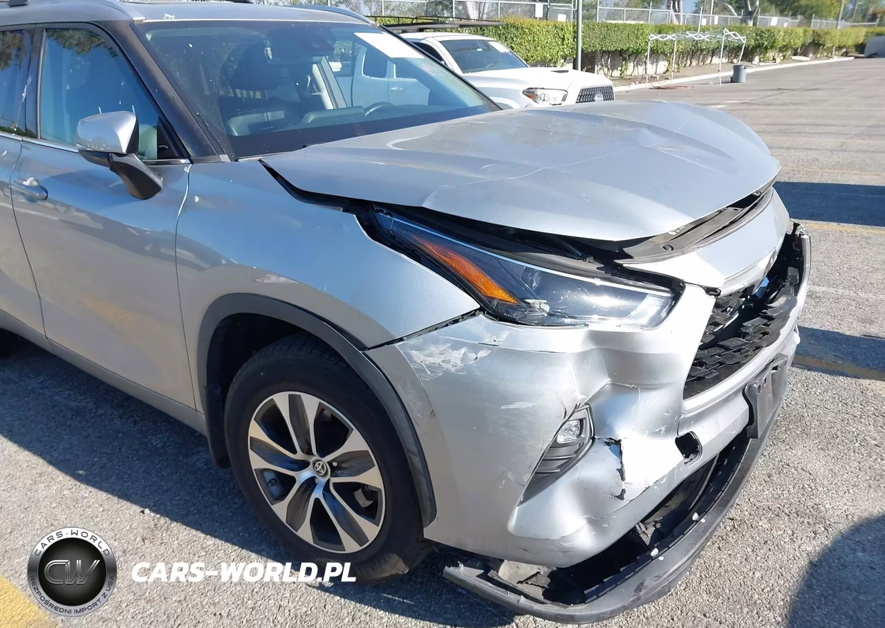 2022 Toyota Highlander Xle VIN:5TDGZRAH2NS090348 - 18