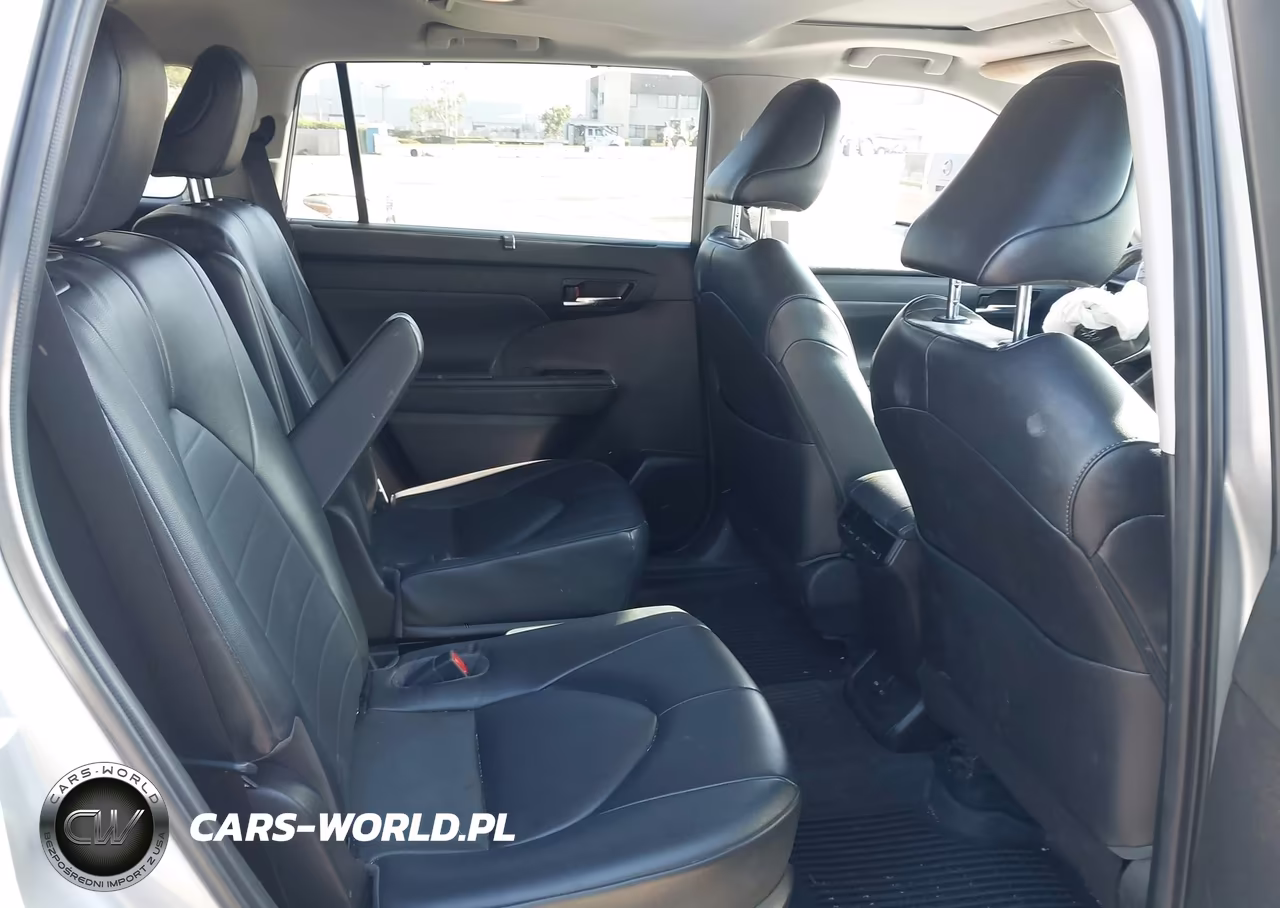 2022 Toyota Highlander Xle VIN:5TDGZRAH2NS090348 - 8