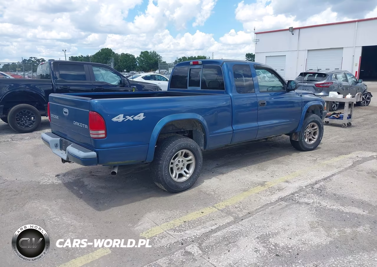2004 Dodge Dakota Sport VIN:1D7HG32N84S552807 - 4