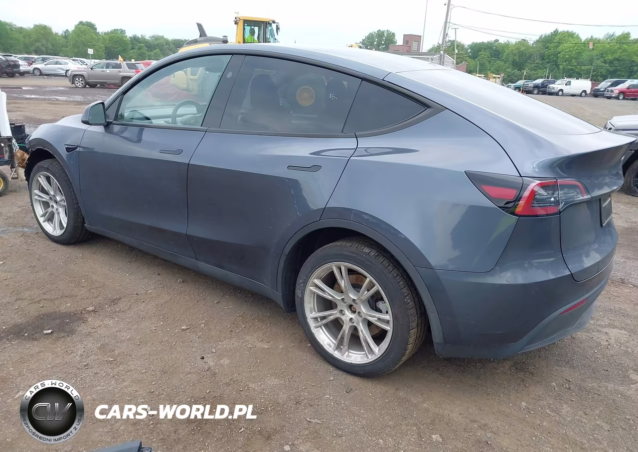 2023 Tesla Model Y Awd-Long Range Dual Motor All-Wheel Drive VIN:7SAYGDEE3PA179835 - 3