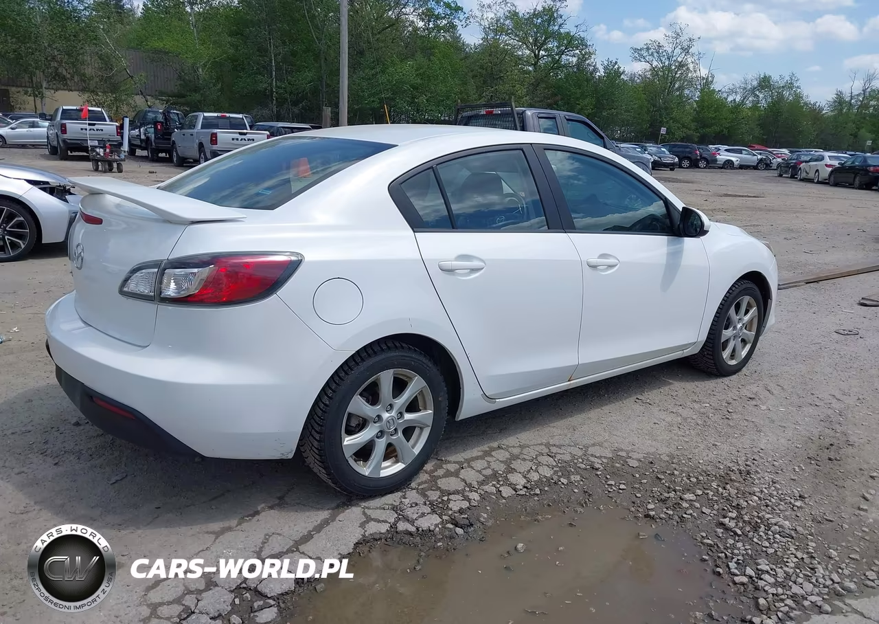 2010 Mazda Mazda3 I Touring VIN:JM1BL1SG7A1184686 - 4