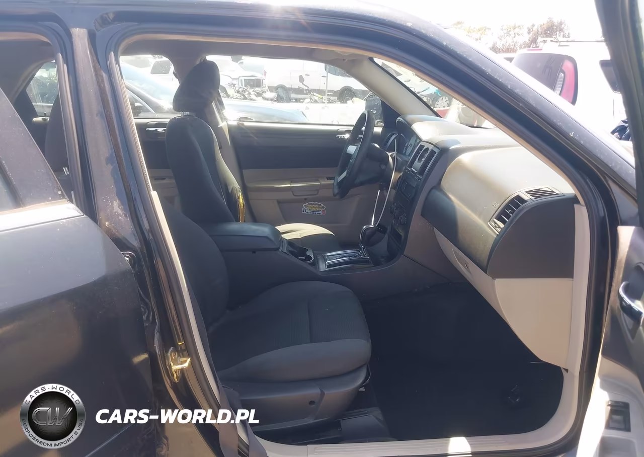 2005 Chrysler 300 VIN:2C3JA43R65H614660 - 5
