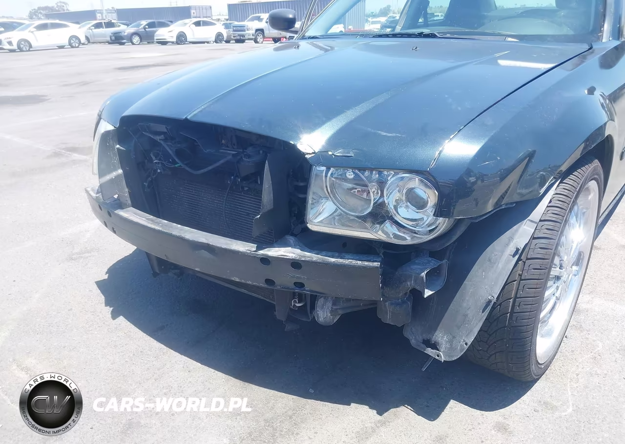 2005 Chrysler 300 VIN:2C3JA43R65H614660 - 6