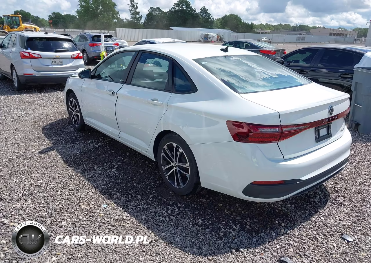 2025 Volkswagen Jetta 1.5T Sport VIN:3VWBX7BU9SM072731 - 3