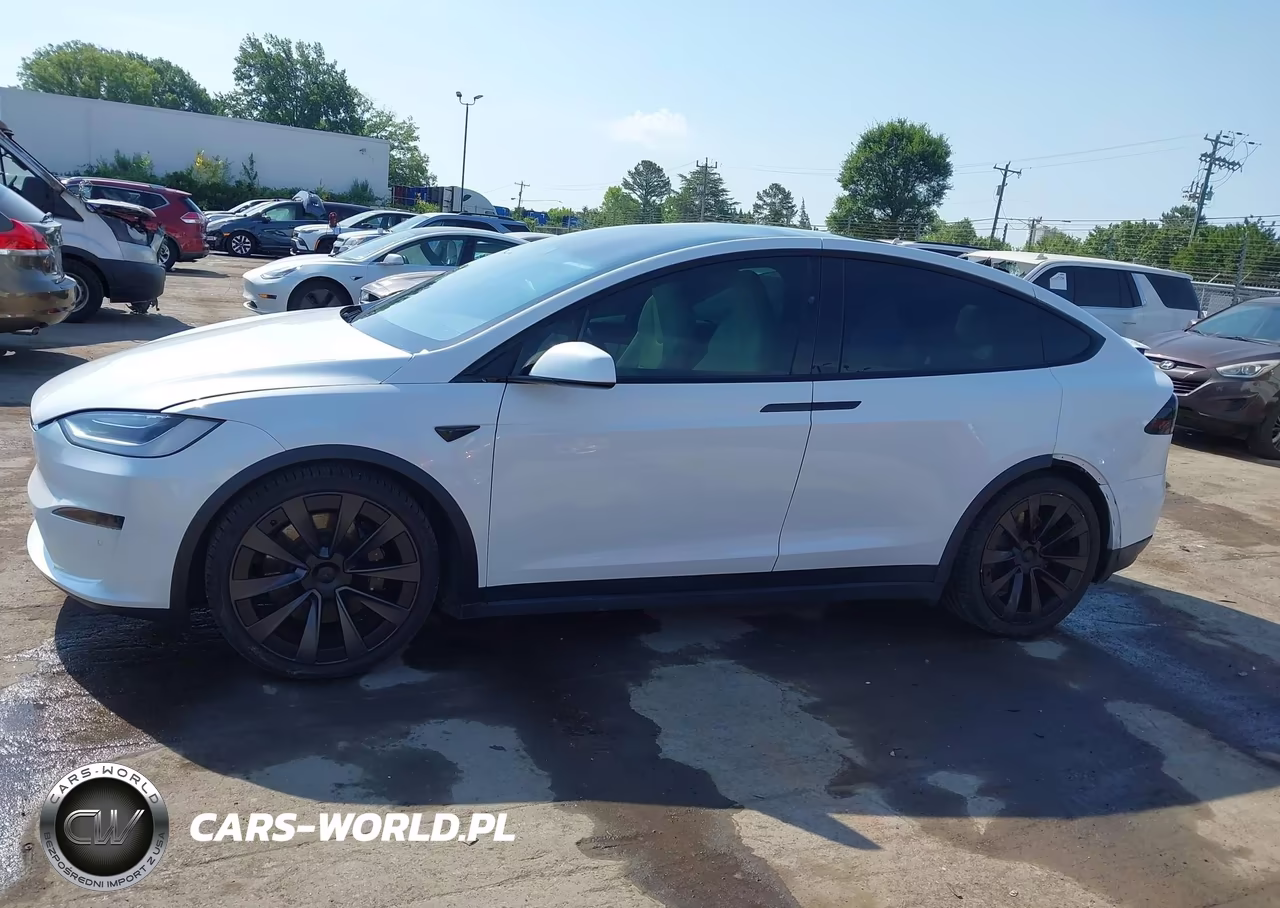 2022 Tesla Model X Dual Motor All-Wheel Drive VIN:7SAXCBE57NF361677 - 14