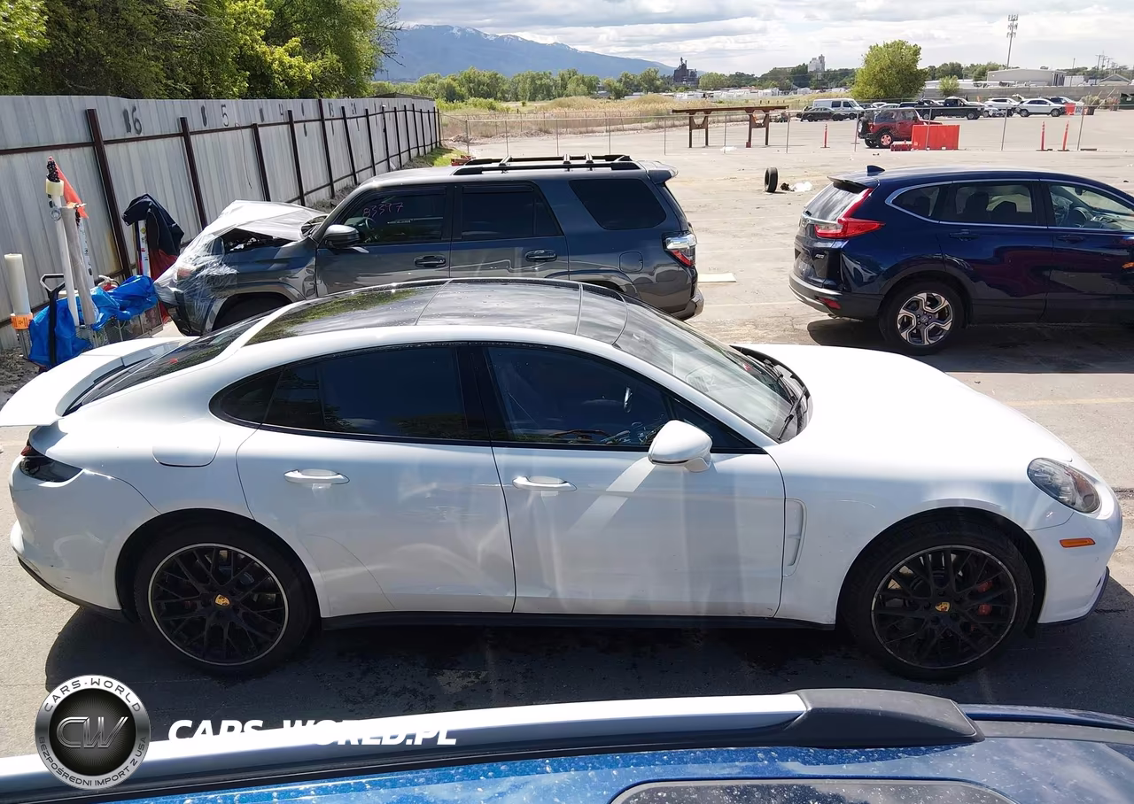 2017 Porsche Panamera Turbo VIN:WP0AF2A70HL151926 - 14
