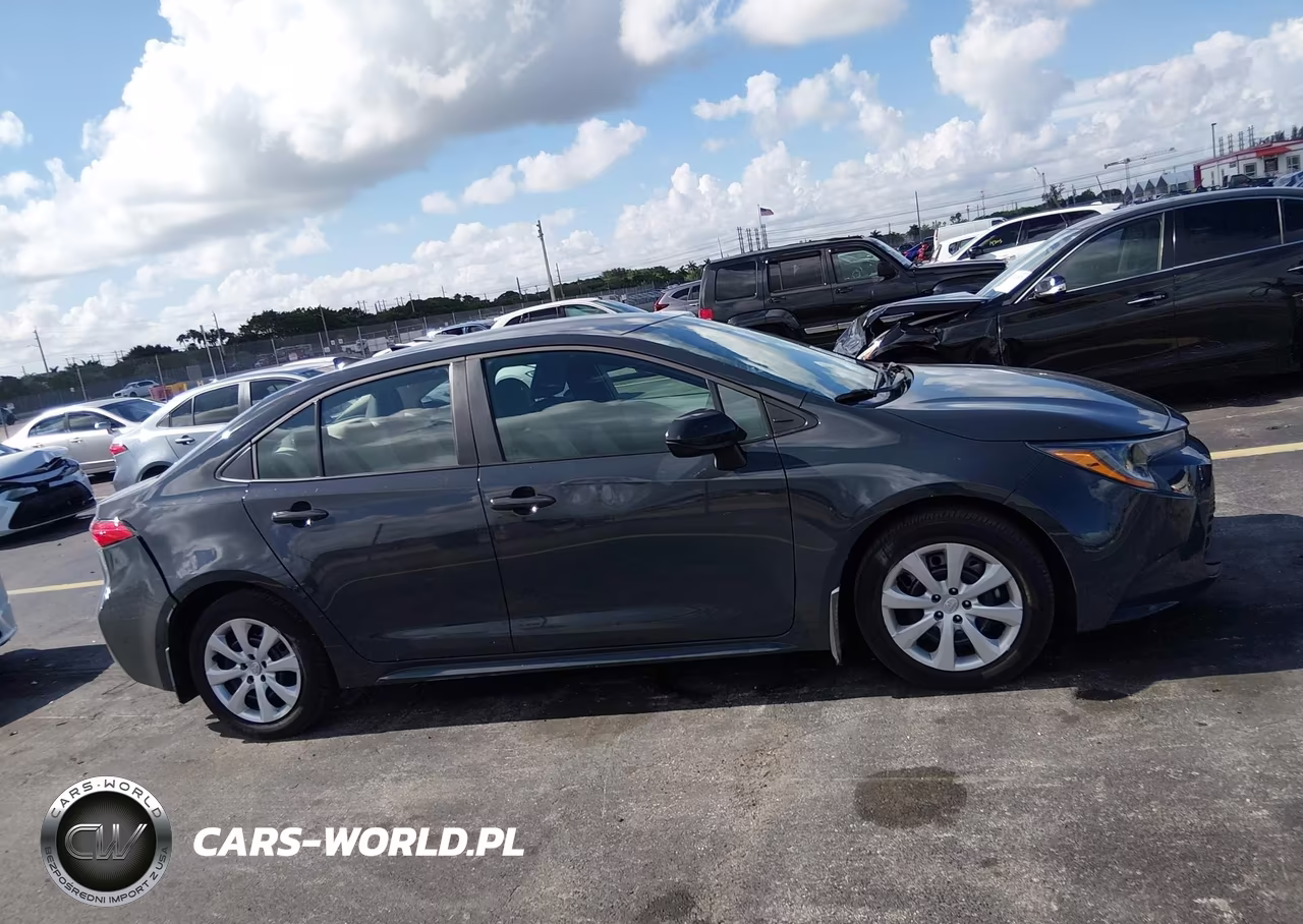 2026 Toyota Corolla Le VIN:5YFB4MDE7TP389367 - 13