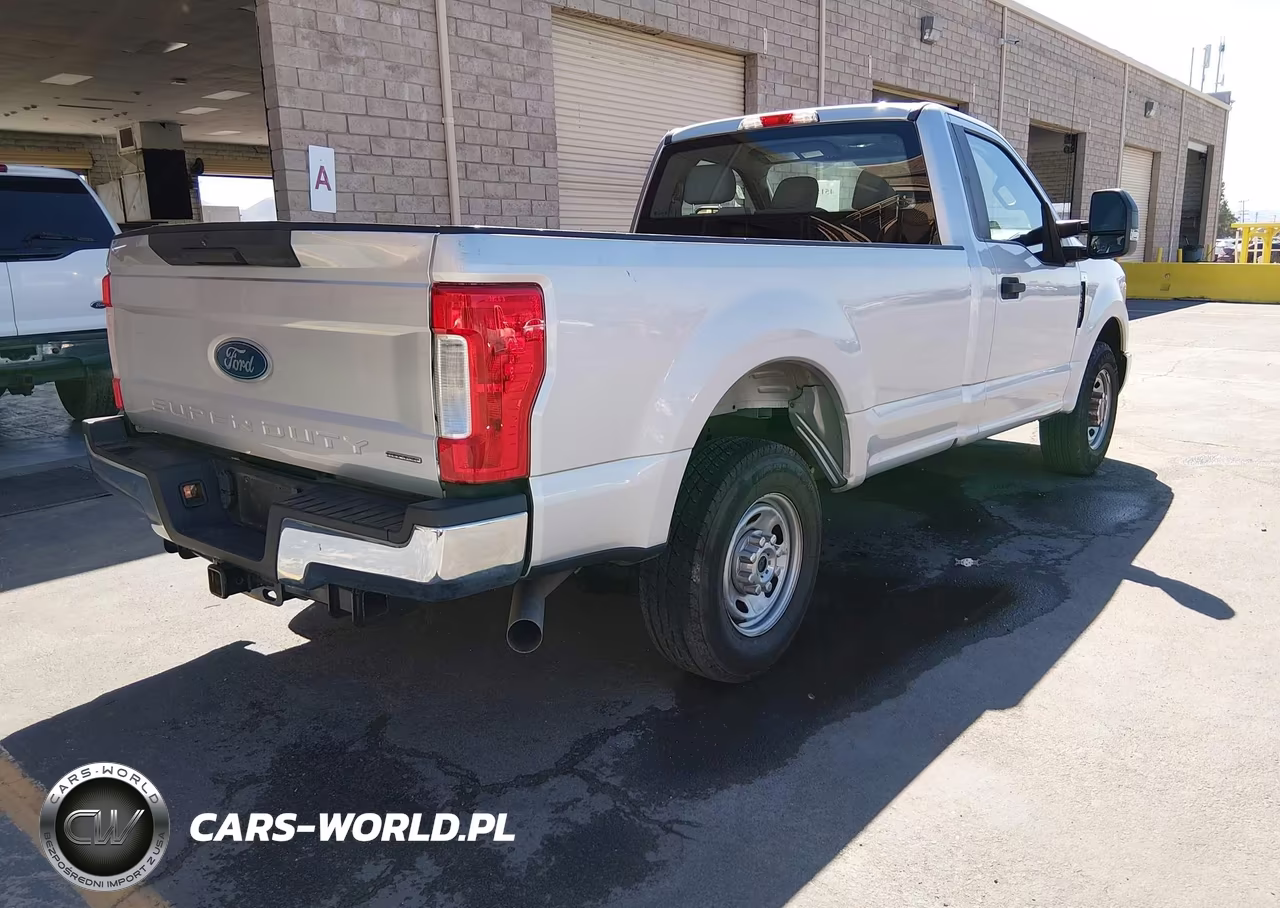 2018 Ford F-250 Xl VIN:1FTBF2A62JEC83771 - 4