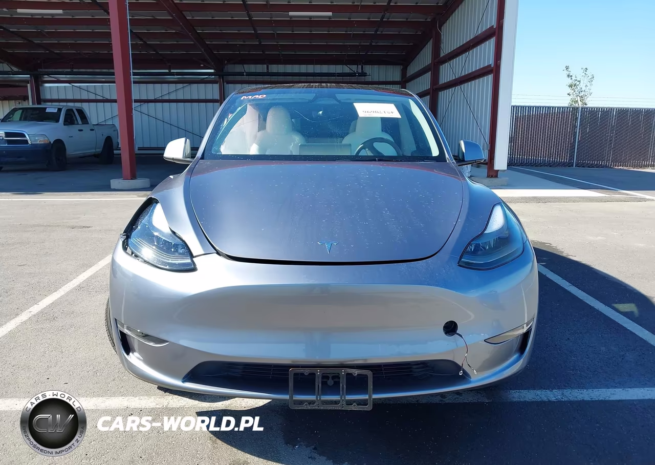 2024 Tesla Model Y Long Range Dual Motor All-Wheel Drive VIN:7SAYGDEE3RA325024 - 13