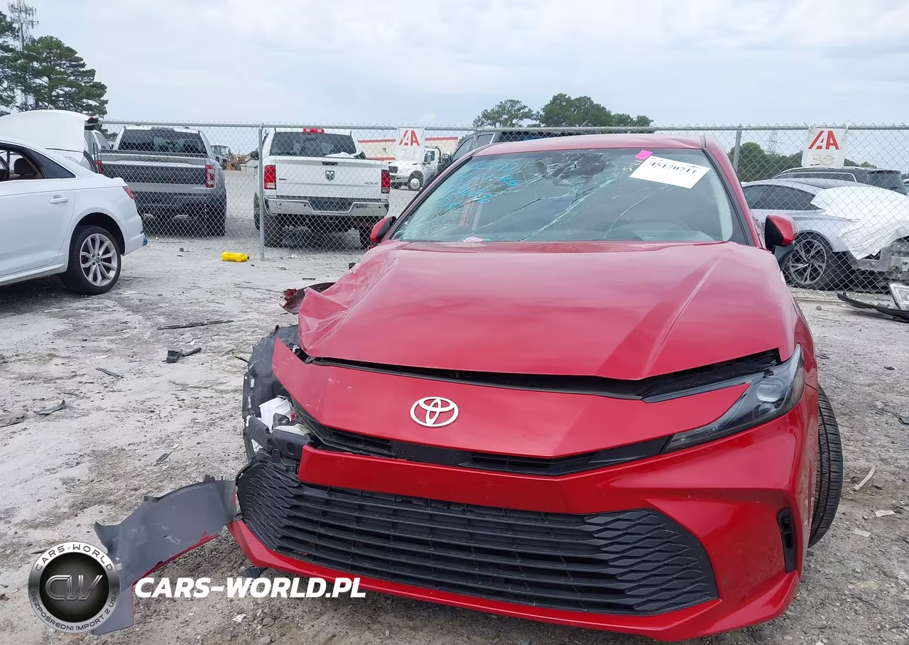 2025 Toyota Camry Le VIN:4T1DAACKXSU163666 - 11