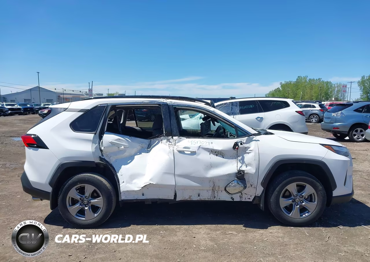 2024 Toyota Rav4 Xle VIN:2T3P1RFV7RC399597 - 13
