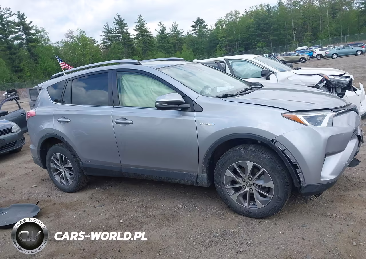2018 Toyota Rav4 Hybrid Le VIN:JTMRJREVXJD203355 - 13