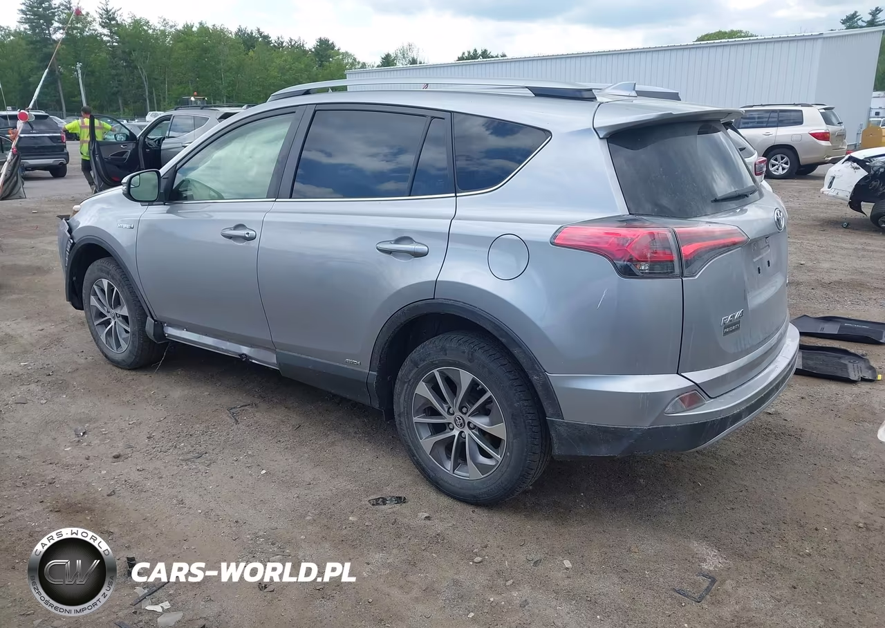 2018 Toyota Rav4 Hybrid Le VIN:JTMRJREVXJD203355 - 3
