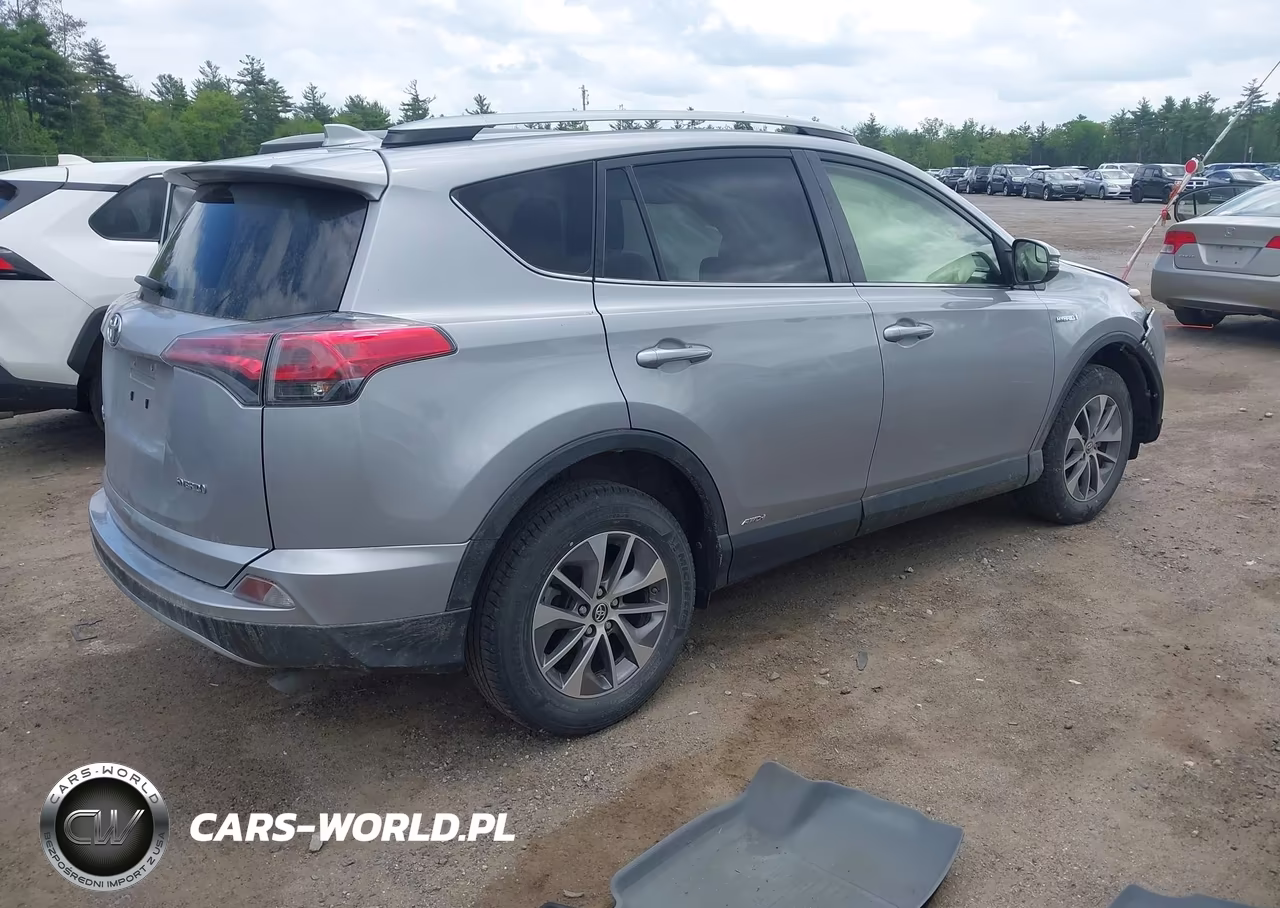 2018 Toyota Rav4 Hybrid Le VIN:JTMRJREVXJD203355 - 4