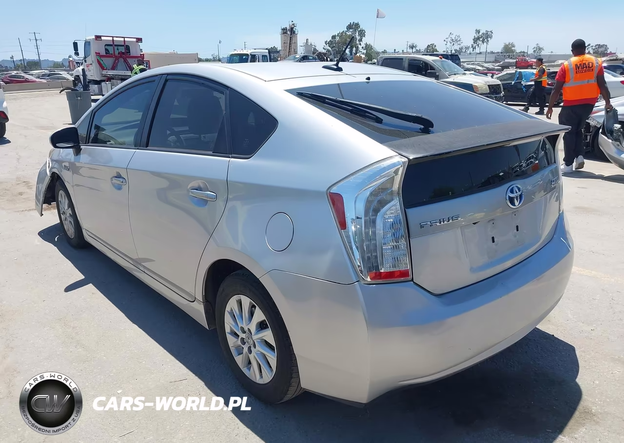 2014 Toyota Prius Plug-In VIN:JTDKN3DPXE3058089 - 3